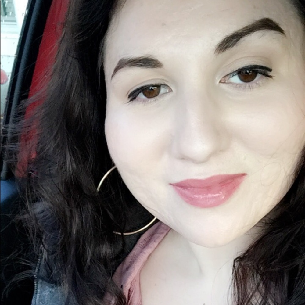 Meet your Posher, Melanie
